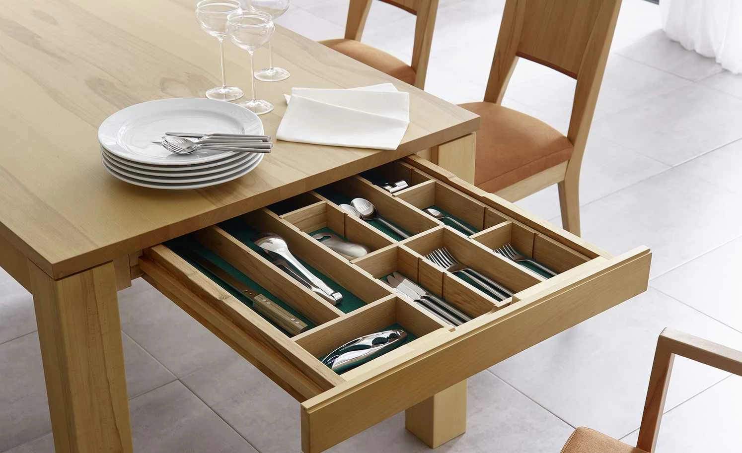 Wohnwert Esstisch ausziehbar Der Alleskönner Wohnwert Esstisch ausziehbar Der Alleskönner | Holzwerkstoff furniert 160|cm -Tische Verkäufe 11309091 12 202101262257